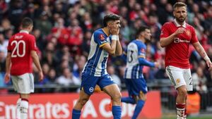 Los penales dejan sin final al Brighton y a Julio Enciso