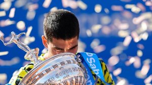 Alcaraz gana el torneo de Barcelona