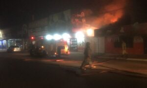 Local se incendia en Hernandarias