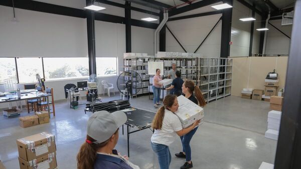 TSJE inicia operativo para repartir kits y máquinas de votación