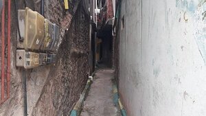 Caso de niña abusada y asesinada: Vecinos atacan una vivienda que funciona como “boca de fumo”