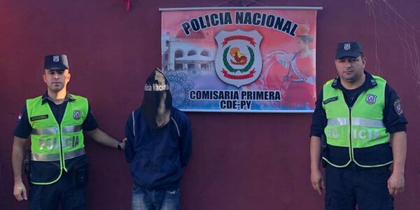 Policía paraguaya entrega a otros tres brasileños a sus pares de Brasil, en Foz de Iguazú