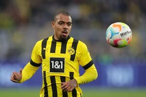 Dortmund desplaza a Bayern de la cima a cinco fechas del final de la Bundesliga - Fútbol Internacional - ABC Color