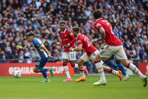 El Brighton de Enciso cae en los penales y queda sin final en la Copa de Inglaterra - Fútbol Internacional - ABC Color