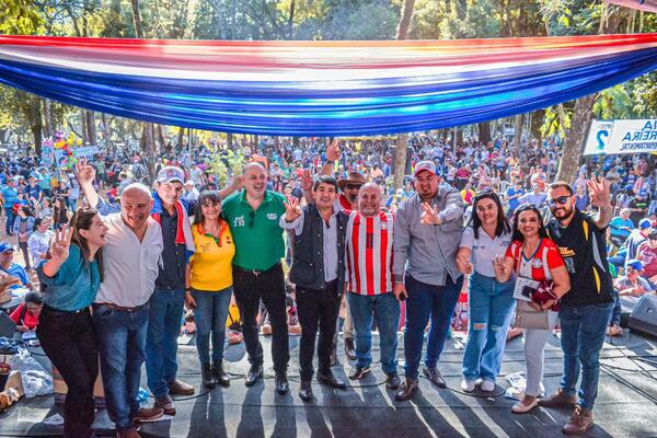 Multitudinario cierre de campaña de Drakeford en Ciudad del Este - La Clave