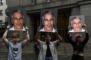 Revelan nuevos lazos entre Jeffrey Epstein y el banco JPMorgan de los Rockefeller - Informatepy.com