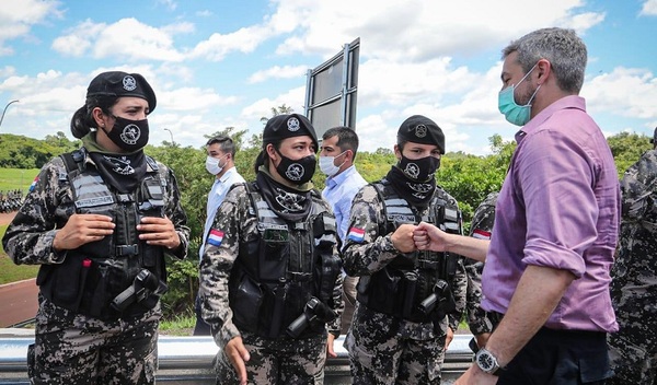 Presidente Abdo entregará motos a la Policía y títulos de propiedad a instituciones del Estado