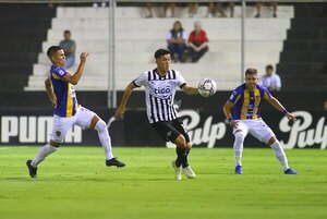 Versus / Libertad busca mantener su largo invicto ante Luqueño y fortalecer su liderato