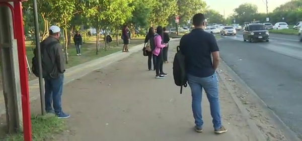 Reguladas: Amarga espera de buses - SNT