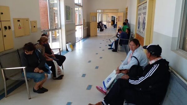 Salud promete medicamentos oncológicos en 15 días e insiste en que inversión del PIB es baja - Nacionales - ABC Color