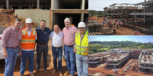 VISITA DE SANTIAGO PEÑA AL GRAN HOSPITAL DEL SUR DE ITAPÚA JUNTO A COLYM SOROKA Y TITO VERGARA. - Itapúa Noticias