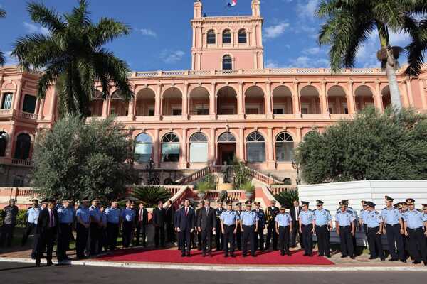 Policía Nacional recibe más de 480 motocicletas para reforzar cobertura de seguridad - El Trueno