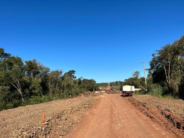 Verificaron avances del nuevo asfaltado que une Campichuelo y ruta PY06 - .::Agencia IP::.