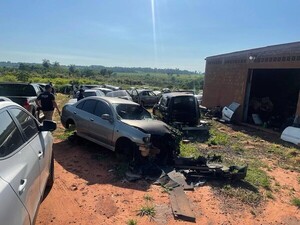 4 A 5 AUTOS POR DÍA SE ROBAN EN TODO EL PAÍS - La Voz del Norte