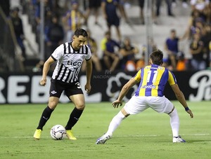 Diario HOY | Luque recibe al puntero Libertad