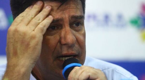 Desesperación electoral de Efraín y Sole en pedido a Chilavert