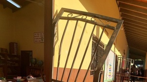 Escuelas siguen siendo blanco de marginales - Noticias Paraguay