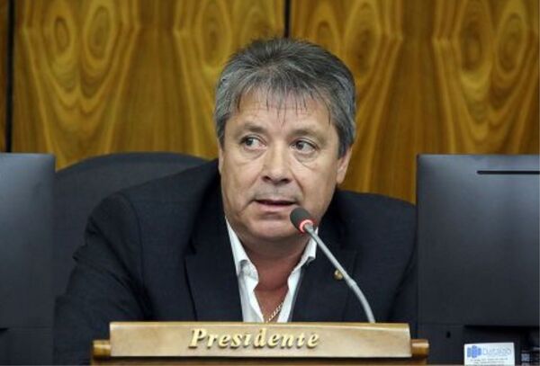 Ante masiva ausencia de diputados, anuncian medidas administrativas - Megacadena — Últimas Noticias de Paraguay