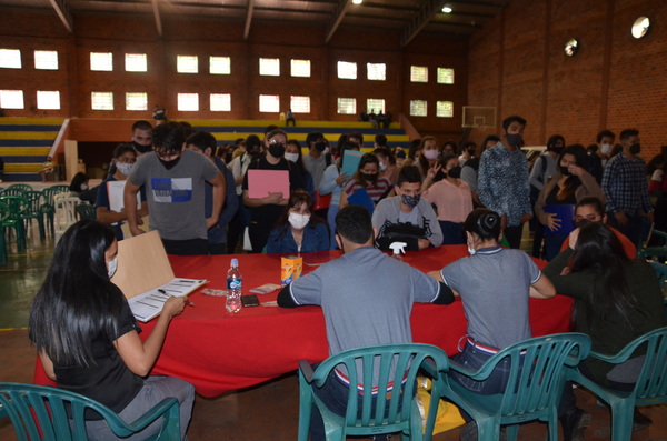 Empresas cuentan con 262 puestos disponibles •