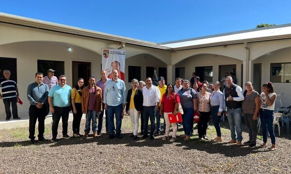 Gobernador inaugura obras y proyecta otras en Juan León Mallorquín