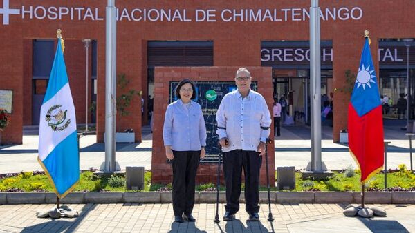 Presidente de Guatemala llegó a Taiwán para una visita oficial pese a las críticas de China - ADN Digital