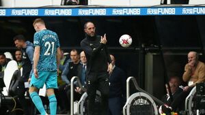 El Tottenham destituye a su entrenador interino