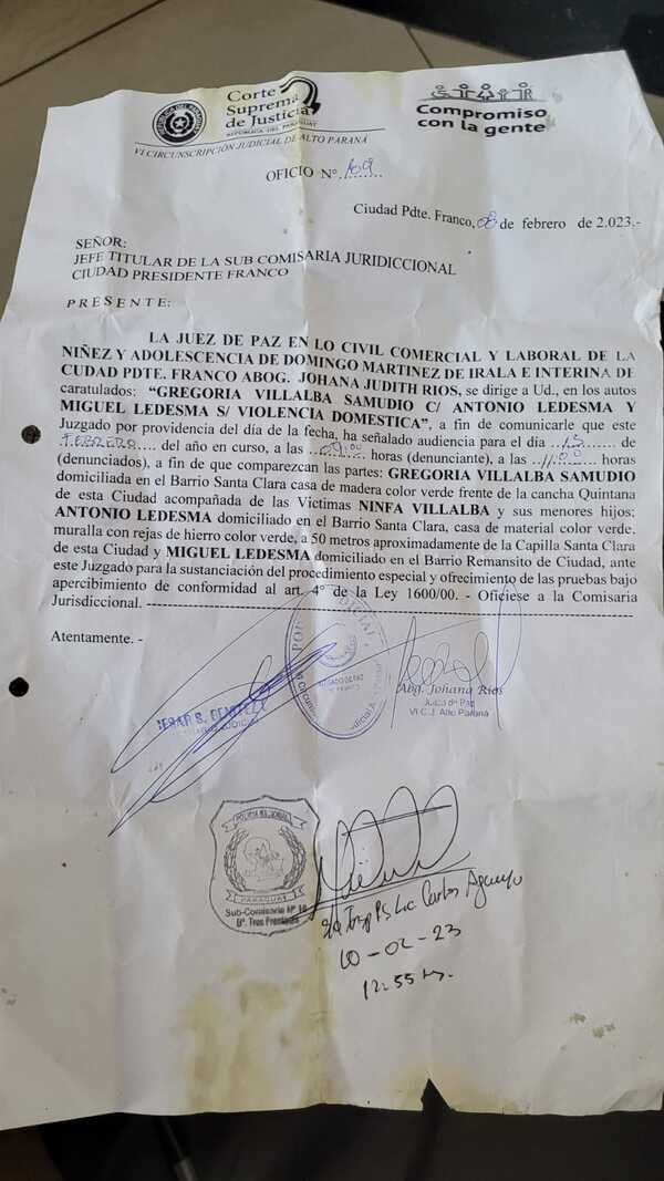Denuncian a actuario por negarse a dar resolución a dos menores - La Clave