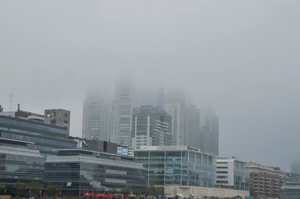 Diario HOY | Buenos Aires bajo humo y olor a quemado por incendio en Uruguay