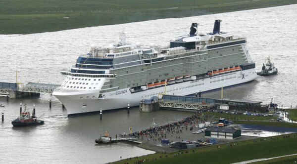 Una viuda demanda a una empresa de cruceros por dejar a su esposo muerto en un refrigerador
