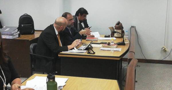 La Nación / Condenan a 7 años de cárcel al exsecretario del JEM Raúl Fernández Lippman