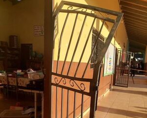Hurtan computadoras de escuelas públicas en Ciudad del Este - ABC en el Este - ABC Color