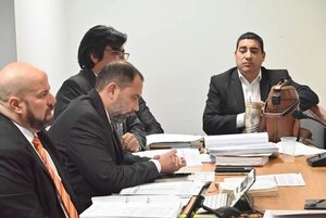 AUDIO: Condenan a 7 años de prisión a Fernández Lippmann por enriquecimiento ilícito  - Periodísticamente - ABC Color