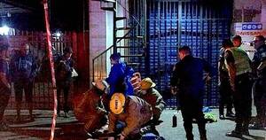 La Nación / Malvivientes balean y roban una motocicleta de bombero