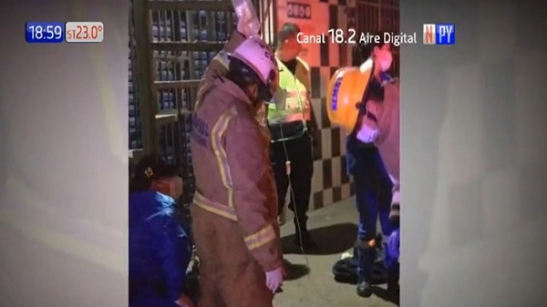 Bombero herido en asalto se debate entre la vida y la muerte - Noticias Paraguay
