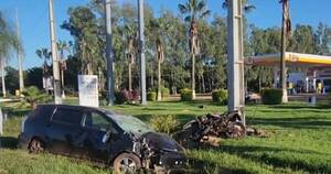 La Nación / Fatal accidente: conductor se adelantó y chocó a una familia en Concepción