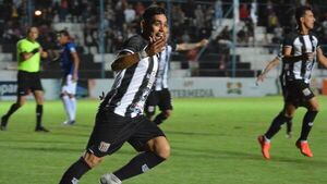 Santaní trepa a la cima de la Intermedia