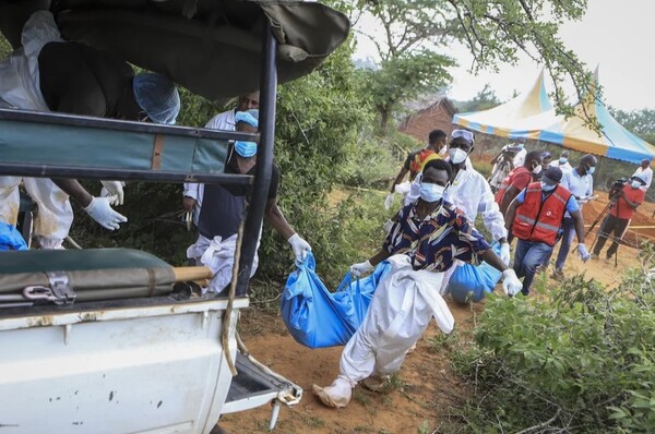 Aumentaron a 73 los muertos de la secta del hambre en Kenia - Megacadena — Últimas Noticias de Paraguay