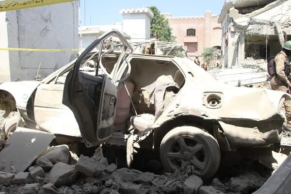 Suben a 17 los muertos en explosión accidental en una comisaría de Pakistán - Mundo - ABC Color