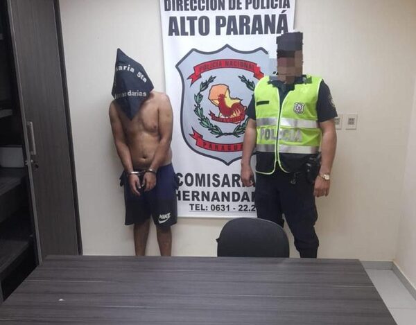 Adicto quemó sofá y agredió a su familia