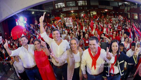 Diario HOY | Ante multitud de adherentes, Cartes pide unidad y defender la familia