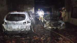 Incendio consume una vivienda y vehículos en Carmen del Paraná