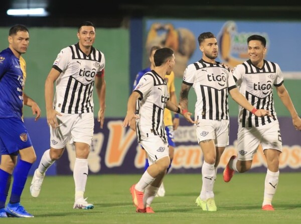 Libertad y Cerro no fallan y polarizan la pelea por el Apertura - .::Agencia IP::.