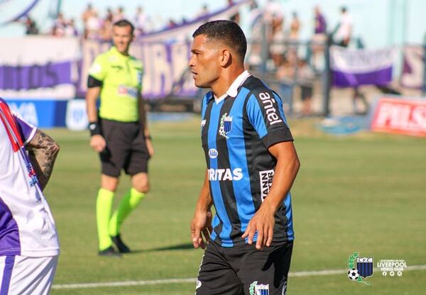 Miguel Samudio sufre caso de racismo en el fútbol uruguayo: le lanzaron una banana | 1000 Noticias