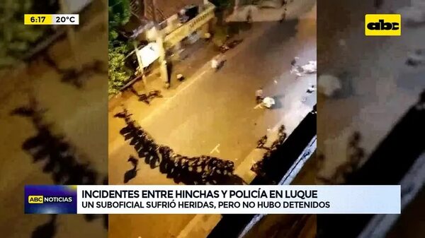 Video: Incidentes entre hinchas y policía en Luque - ABC Noticias - ABC Color