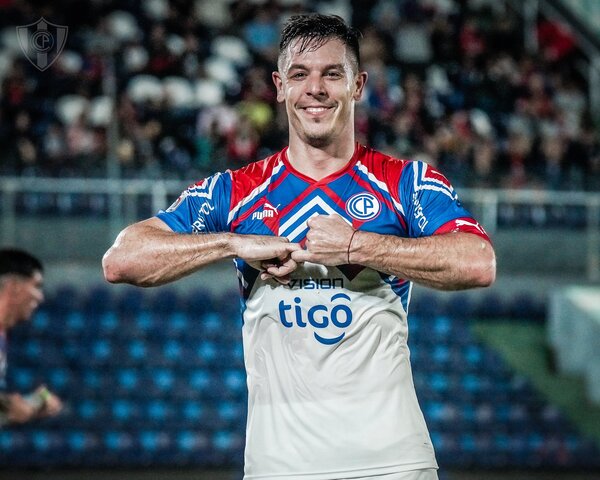 Churín, el “hombre gol”, cerca de batir récord de máximo goleador extranjero en Cerro Porteño | 1000 Noticias