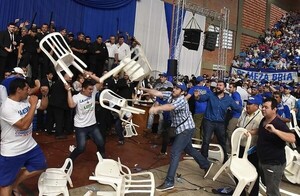 SER HURRERO, LA SUMA DEL FANATISMO Y EL ÑEMBOTAVY - La Voz del Norte