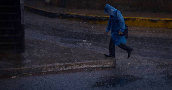 La Nación / Activan alerta de tormentas para 11 departamentos del país