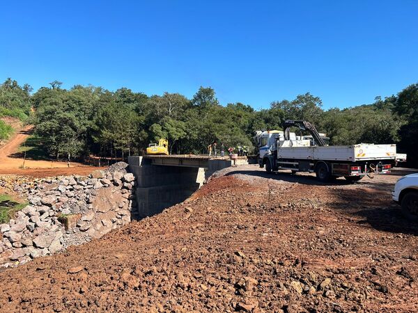 Itapúa: prosigue construcción de nuevos tramos asfaltados en Carlos A. López y Mayor Otaño
