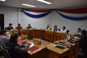Sugestivo pedido de permiso de concejales colorados previo al estudio de la rendición de cuentas del intendente nepomuceno - Nacionales - ABC Color