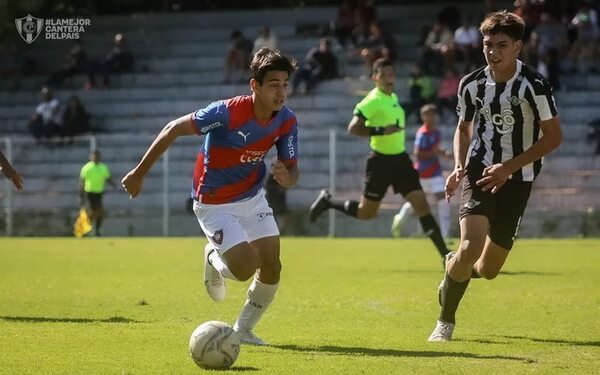 Sub 15: Libertad le despojó la cima y dejó sin invicto a Cerro Porteño - Fútbol - ABC Color
